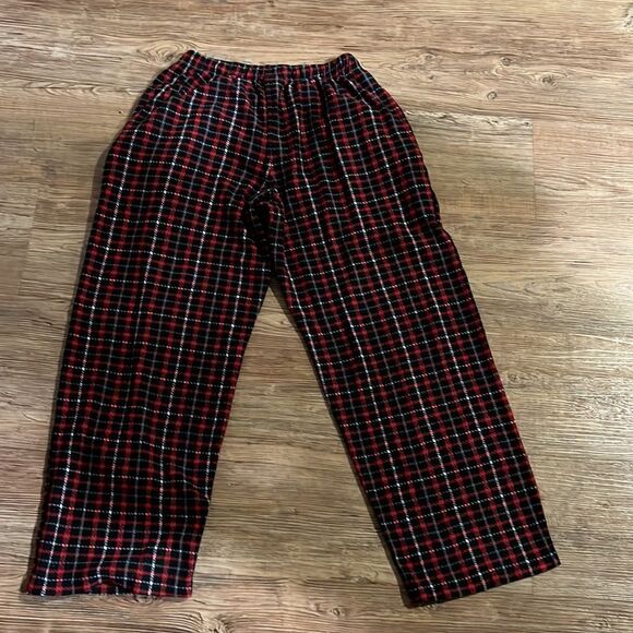 Fruit of the Loom men’s size small red plaid pajama bottoms with pockets. - Picture 4 of 4